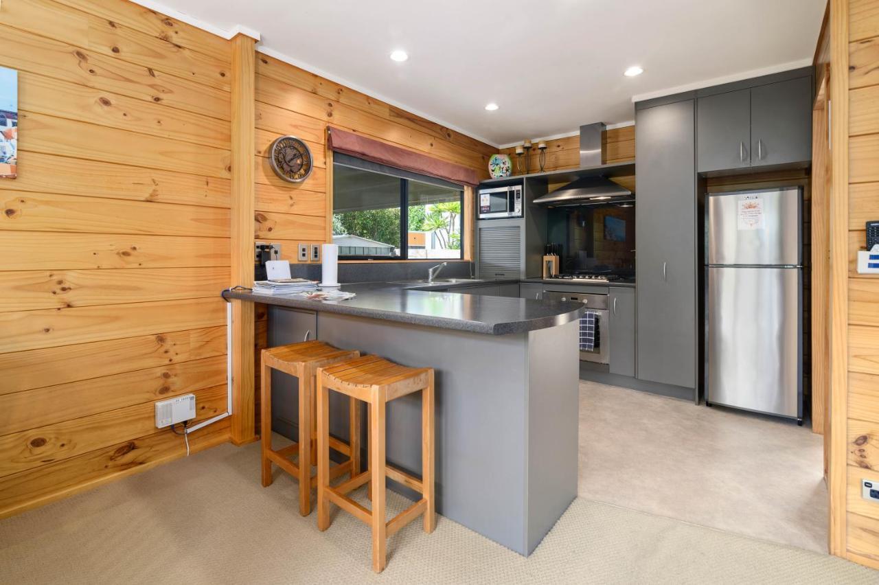 Ngongotaha Lakeside Lodge 外观 照片
